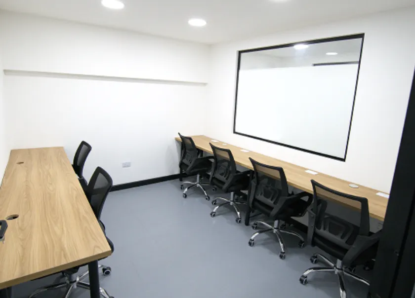 Oficinas privadas amobladas en Cree Coworking Cali